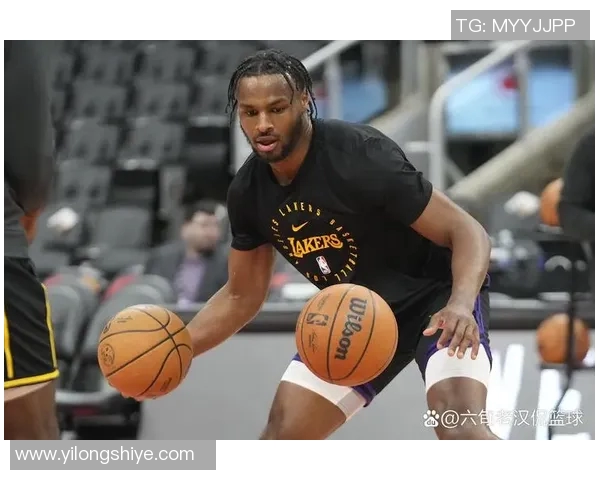 夏季联赛回顾布朗尼表现出色湖人惜败德比河村勇辉双双助力球队